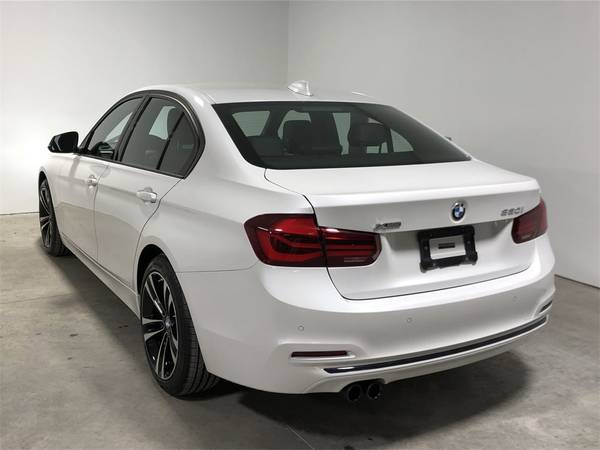 2018 BMW 3 Series 330i xDrive - - by dealer - vehicle for sale in Buffalo, NY – photo 5