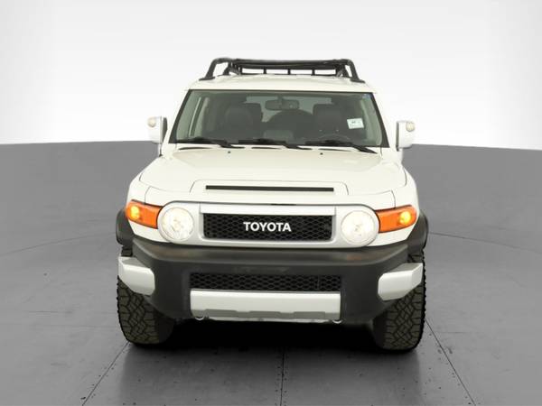 2014 Toyota FJ Cruiser Sport Utility 2D suv White - FINANCE ONLINE -... for sale in Albany, NY – photo 17
