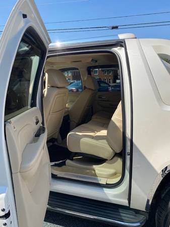 2007 CADILLAC ESCALADE - cars & trucks - by dealer - vehicle... for sale in Lawrenceville, GA – photo 8