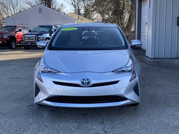 2016 Toyota Prius 5dr HB Technology FREE 4 MONTH WARRANTY!. Apply... for sale in Mishawaka, IN – photo 2