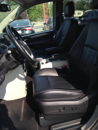 👼 2014 Chrysler Town and Country, $190 per month! 👼 - cars & trucks... for sale in Eugene, OR – photo 9