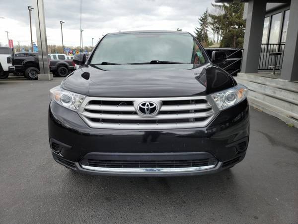 2011 Toyota Highlander Sport Utility 4D BMW - - by for sale in PUYALLUP, WA – photo 3
