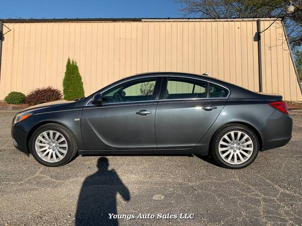 2011 Buick Regal CXL Turbo - 2XT 6-Speed Automatic - cars & trucks -... for sale in Fort Atkinson, WI – photo 7