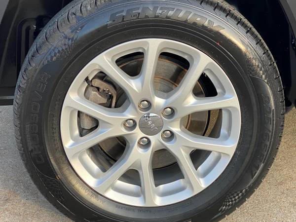 2016 JEEP CHEROKEE LATITUDE 4x4 / ONLY 64K / NEW TIRES / VERY CLEAN... for sale in Omaha, IA – photo 22