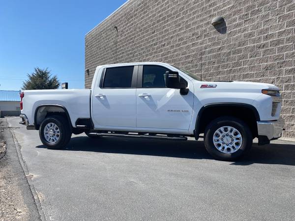 2020 Chevy Chevrolet Silverado 2500HD LT pickup Summit White - cars for sale in Jerome, ID – photo 3