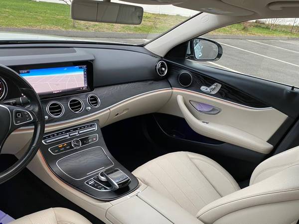 2018 Mercedes-Benz E-Class E 300 RWD Sedan -EASY FINANCING AVAILABLE... for sale in Bridgeport, CT – photo 14