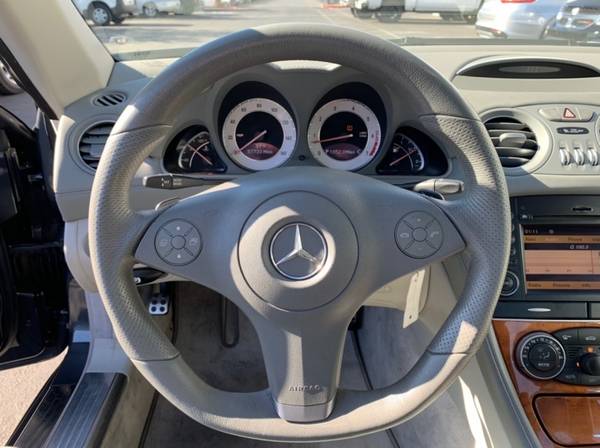 2009 Mercedes-Benz SL-Class 2dr Roadster 5.5L V8 *SL550**SL-550**SL... for sale in Las Vegas, NV – photo 21