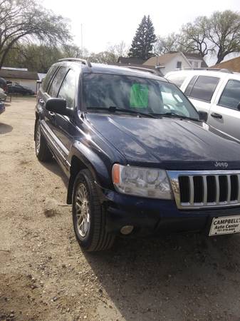2004 Jeep Grand Cherokee 4x4 - - by dealer - vehicle for sale in Fargo, ND – photo 2