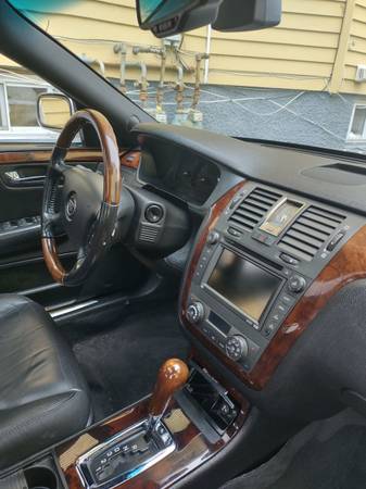 cadillac dts for sale in Bridgeport, NY – photo 2
