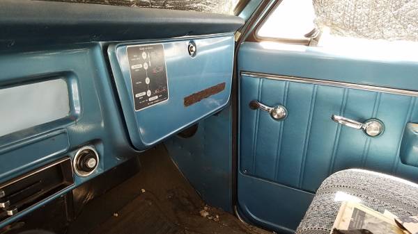 Rare Original 1968 ¾ Ton Suburban with 4 wheel drive! - cars &... for sale in Ralston, MT – photo 4