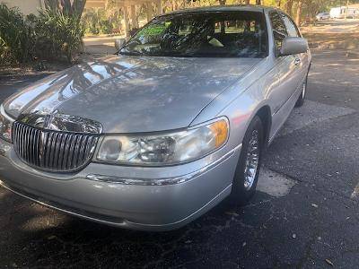 2001 LINCOLN TOWNCAR CARTIER - cars & trucks - by dealer - vehicle... for sale in Sarasota, FL – photo 2