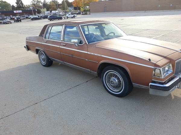 1982 Buick Park Avenue 53k(Power Factory Sunroof) - cars & trucks -... for sale in milwaukee, WI