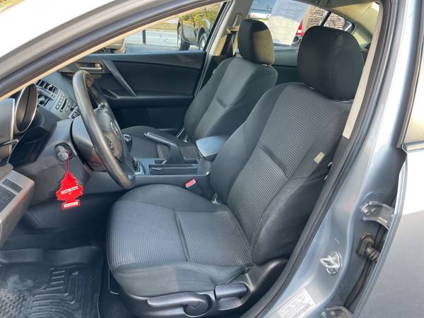 2013 Mazda Mazda3 Manual! Economico en gasolina! Compra y for sale in Austell, GA – photo 7
