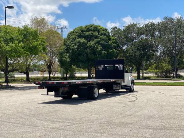 2005 GMC C5500 24 Foot Flatbed 8 1L Gas - - by for sale in West Palm Beach, SC – photo 12