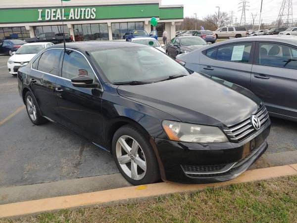 2013 Volkswagen Passat 4dr Sdn 2.5L Auto SE w/Sunroof - cars &... for sale in Louisville, KY – photo 5