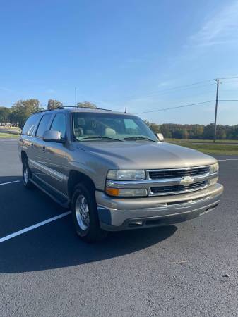 2002 Chevy Suburban 1500 - cars & trucks - by dealer - vehicle... for sale in Greenbrier, AR – photo 3