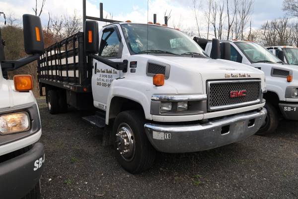 Low miles 2005 GMC TOPKICK C5500 REG CAB DRW DIESEL 18FT STAKE FLATBED for sale in South Amboy, MD
