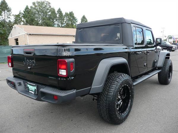 BRAND NEW: 2020 Jeep Gladiator Black Out Edition !!! - cars & trucks... for sale in East Windsor, MA – photo 7