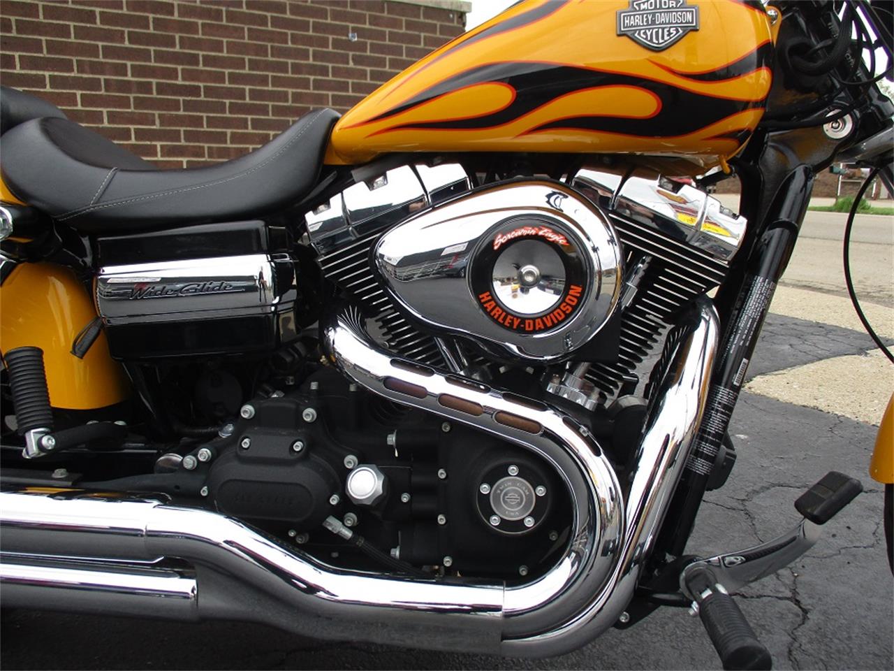 2011 Harley-Davidson Dyna Wide Glide for sale in Sterling, IL – photo 11