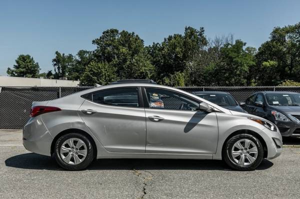 2016 Hyundai Elantra SE for sale in Ellicott City, MD – photo 3