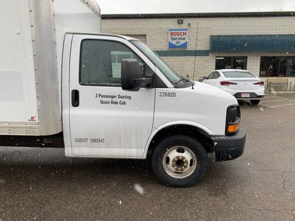 2012 GMC savana box truck for sale in Longmont, WY – photo 7