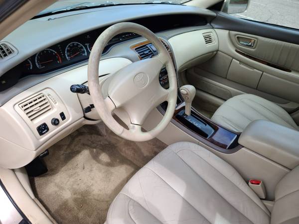 2001 Toyota Avalon XLS - - by dealer - vehicle for sale in Meriden, CT – photo 6