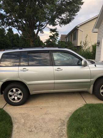 2003 Toyota Highlander - cars & trucks - by owner - vehicle... for sale in Chesterton, IL – photo 2