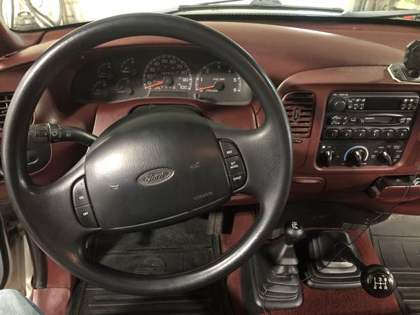 1998 Ford F 150 Regular cab for sale in Grand Forks, ND – photo 2