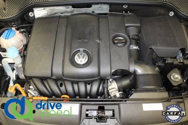2013 Volkswagen Beetle VW 2.5L Convertible for sale in Bloomington, MN – photo 18