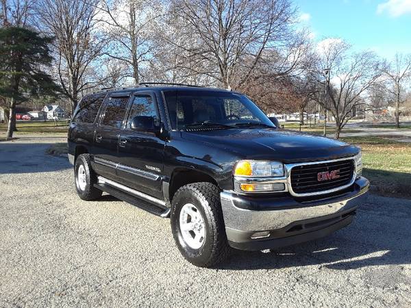 GMC Yukon XL SLT 4X4 - cars & trucks - by owner - vehicle automotive... for sale in Springfield, IL
