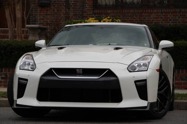 2017 NISSAN GT-R PREMIUM PEARL WHITE MINT ONLY 16K MILES 565HP... for sale in Brooklyn, NY – photo 22