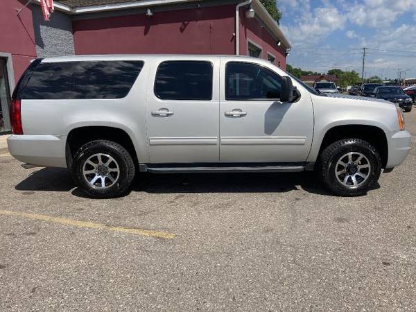 2012 GMC Yukon XL 4WD 4dr 2500 SLT - cars & trucks - by dealer -... for sale in South St. Paul, MN – photo 9