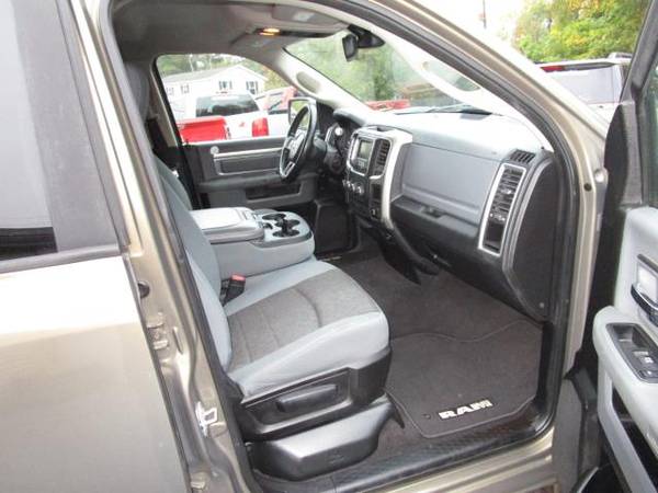 2013 RAM 1500 4WD Quad Cab 140.5 Big Horn - cars & trucks - by... for sale in maple shade, PA – photo 11