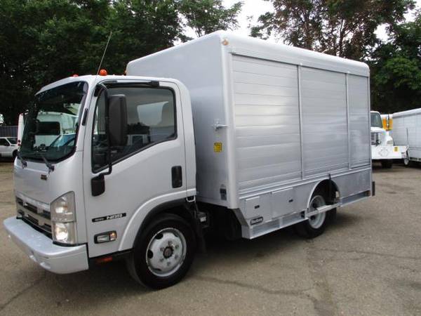 2011 Isuzu NRR 12 BEVERAGE BODY ** SIDE DOOR TRUCK ** - cars &... for sale in South Amboy, NY – photo 3