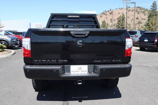 2018 Nissan Titan XD 4x4 4WD Truck Diesel Crew Cab SV Crew Cab for sale in Bend, OR – photo 6