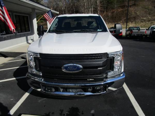 2018 Ford Super Duty F-250 F250 SD UTILITY TRUCK for sale in Fairview, SC – photo 2