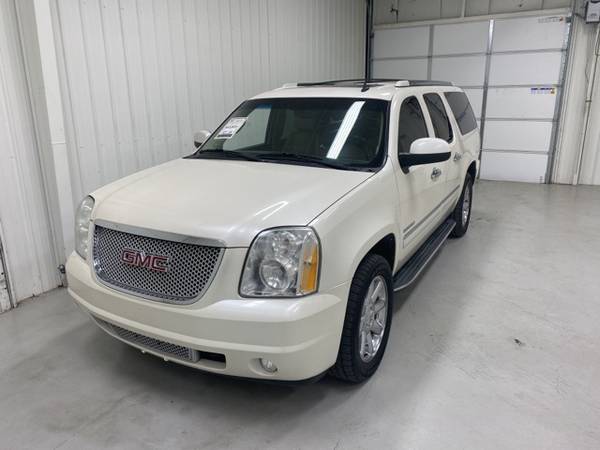 2010 GMC Yukon XL Denali -Manager's Special! - cars & trucks - by... for sale in Ripley, MS – photo 10