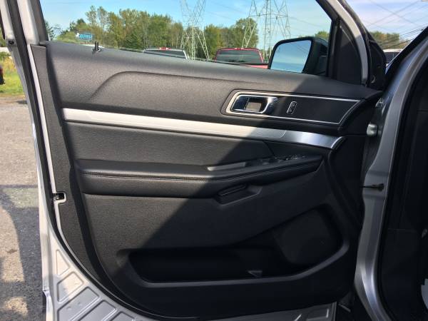 2017 Ford Explorer XLT 3Rd Row Leather Roof Nav! Warranty! for sale in Bridgeport, NY – photo 24