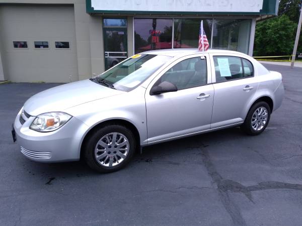 🔥2010 Chevrolet Cobalt LS Sedan Only 96k Miles! Must Drive! 24 Pics! for sale in Austintown, OH – photo 2
