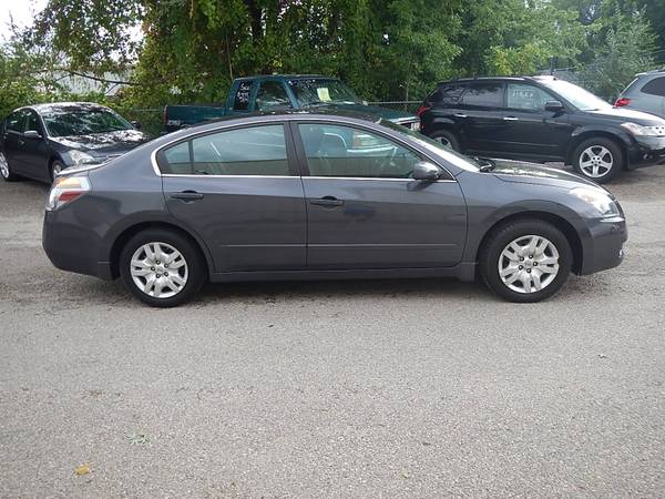 $5895 - 2009 NISSAN ALTIMA 2.5S - 116K MILES - PUSH BUTTON START -NICE for sale in Marion, IA – photo 4