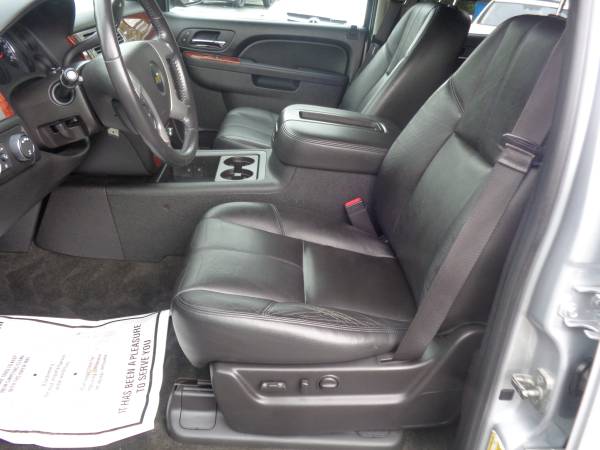 2013 Chevrolet Suburban 1500 4WD LTZ Package for sale in West Bridgewater, RI – photo 11