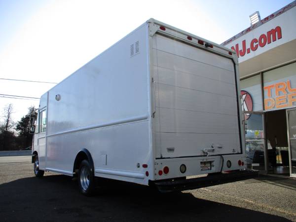 2012 Ford Super Duty F-59 Stripped Chassis 18 FOOT STEP VAN, BOX for sale in south amboy, NJ – photo 4