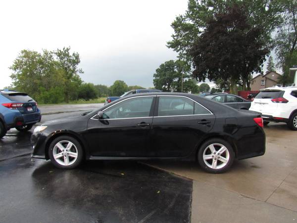 2012 Toyota Camry SE for sale in Neenah, WI – photo 4