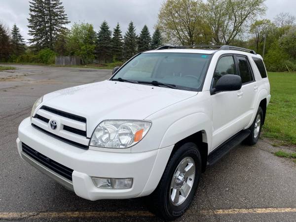 2004 Toyota 4Runner SR5 4x4 one owner for sale in Wixom, MI – photo 2