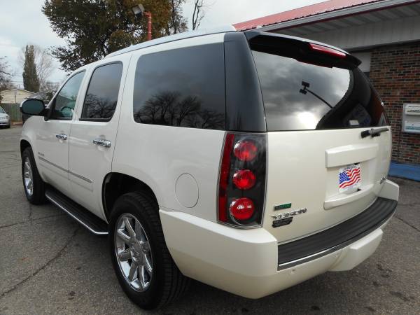 2011 GMC Yukon Denali - cars & trucks - by dealer - vehicle... for sale in Grand Forks, ND – photo 7