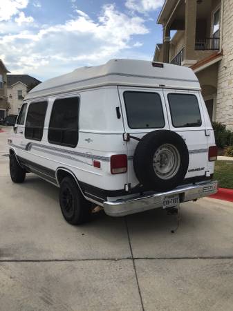 1993 Chevy G20 Conversion Van V8 3/4 Ton Full Size van for sale in Austin, TX – photo 3