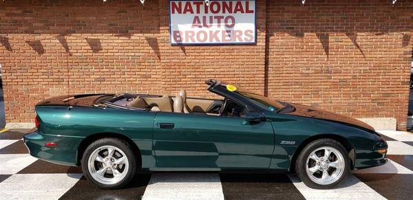 1995 Chevrolet Chevy Camaro 2dr Convertible Z28 (TOP RATED DEALER... for sale in Waterbury, CT – photo 3