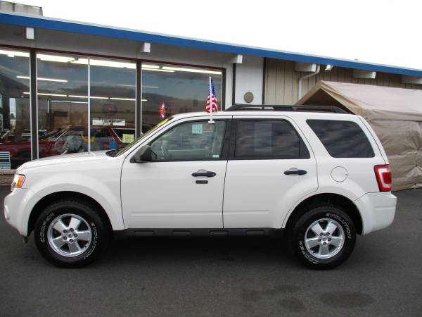 2011 FORD ESCAPE XLT 4X4 - cars & trucks - by dealer - vehicle... for sale in Longview, OR – photo 16