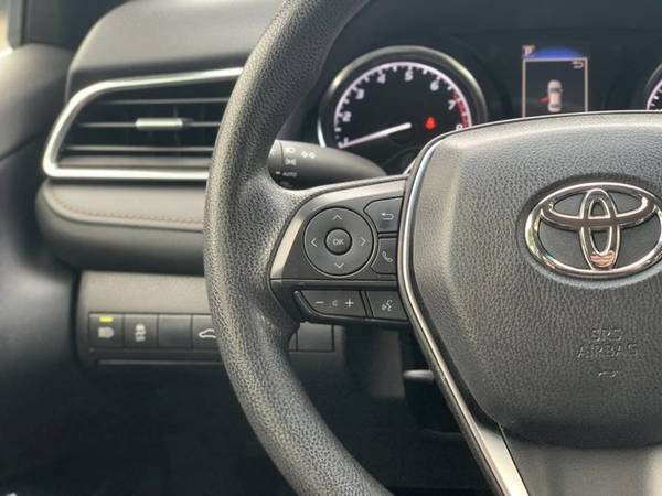 2018 Toyota Camry Celestial Silver Metallic Priced to SELL!!! for sale in Eugene, OR – photo 12