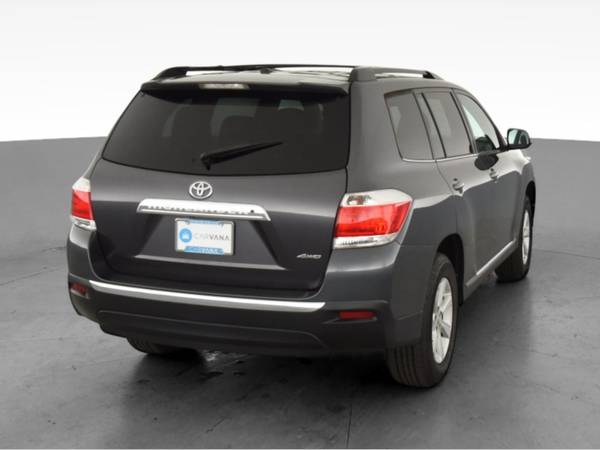 2013 Toyota Highlander Plus Sport Utility 4D suv Gray - FINANCE... for sale in New Haven, CT – photo 10